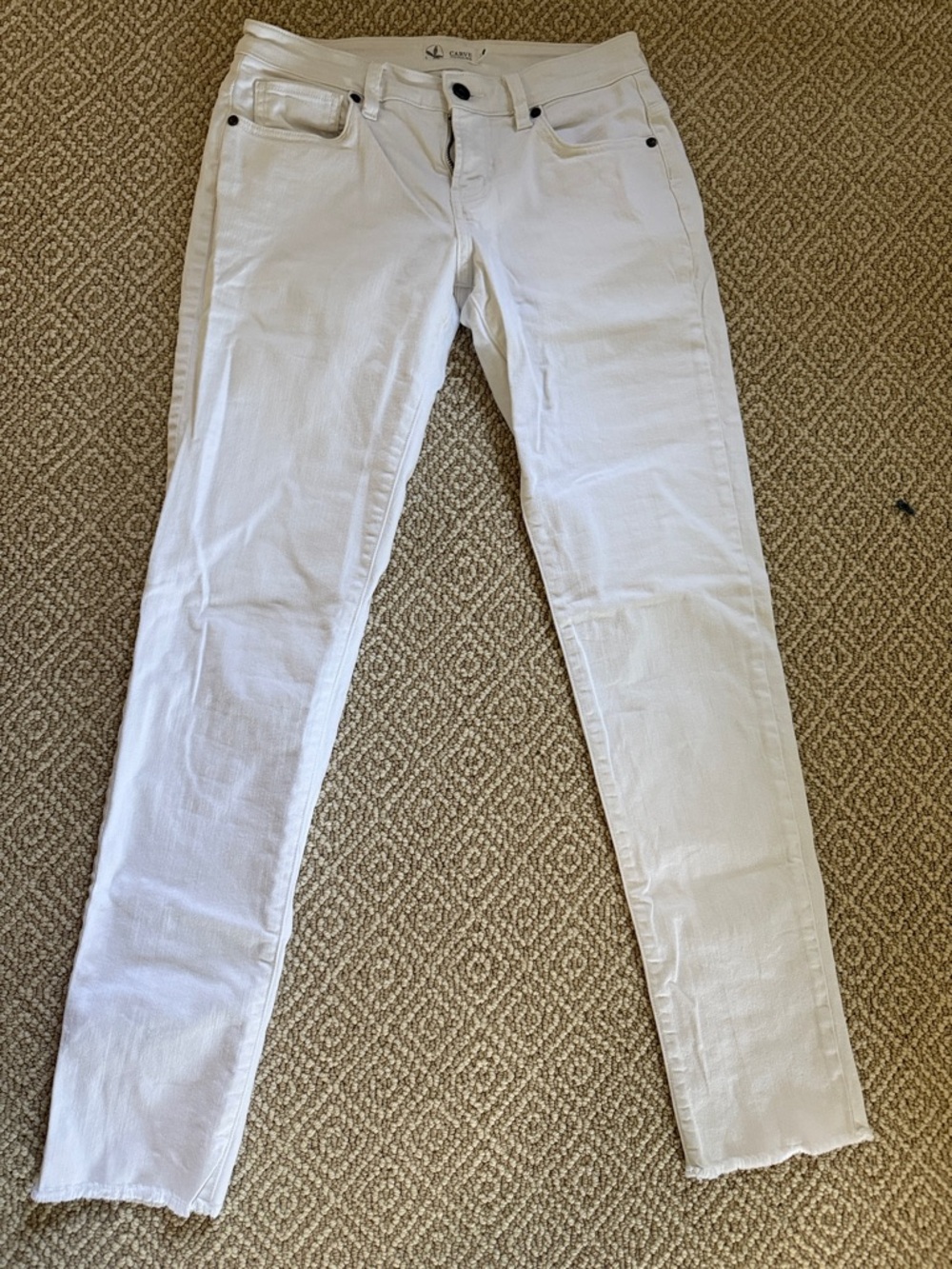 Carve Designs Carson White Jeans